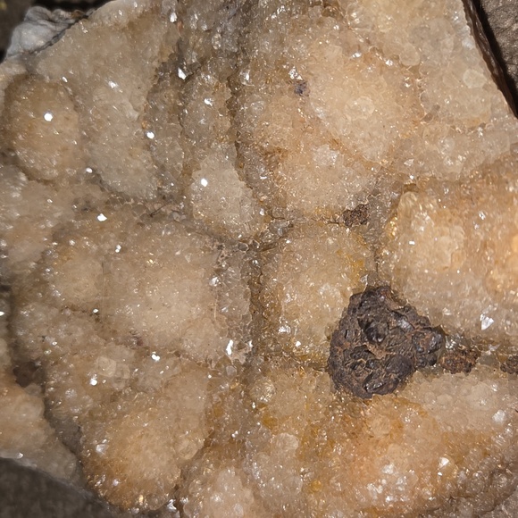 Unlisted Crystals (Live Show) - Picture 2 of 3